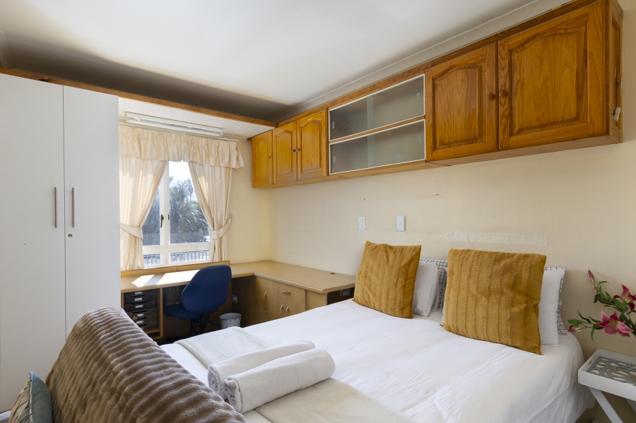 To Let 1 Bedroom Property for Rent in Van Ryneveld Western Cape